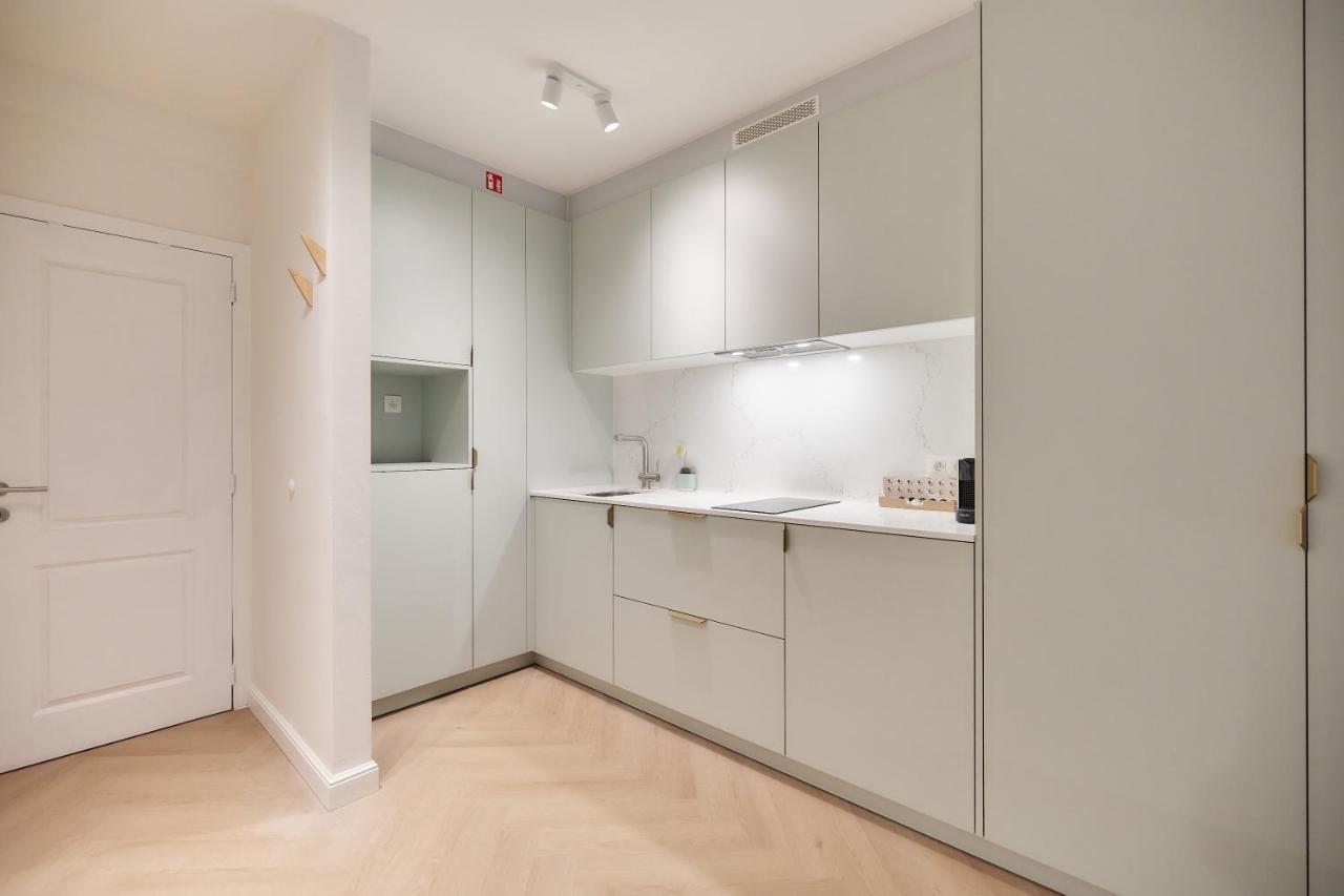 Studio By Juliz - Top Location At The Beach & In City Center! Ostend Luaran gambar